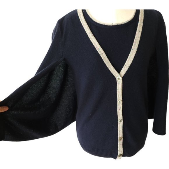 St. John 100% Cashmere navy cape twinset with grey speckled trim - Picture 3 of 14